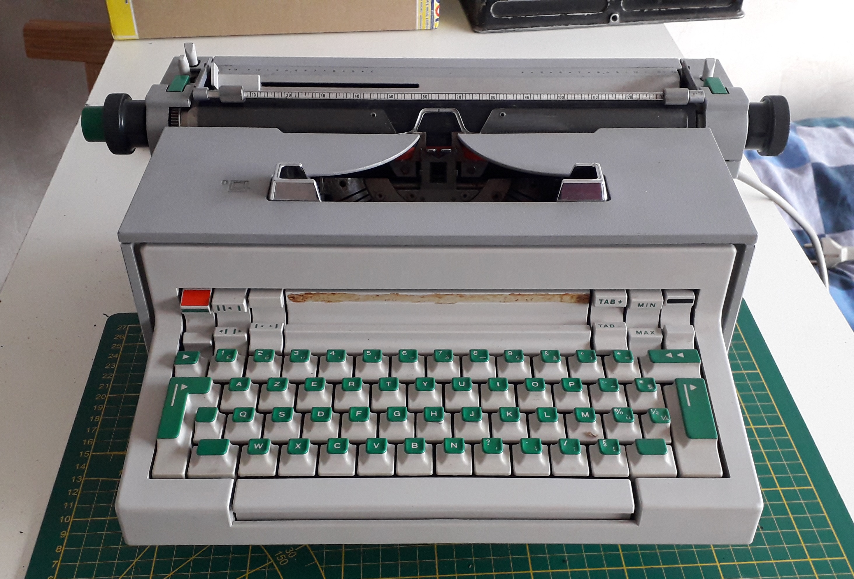Olivetti Praxis 48